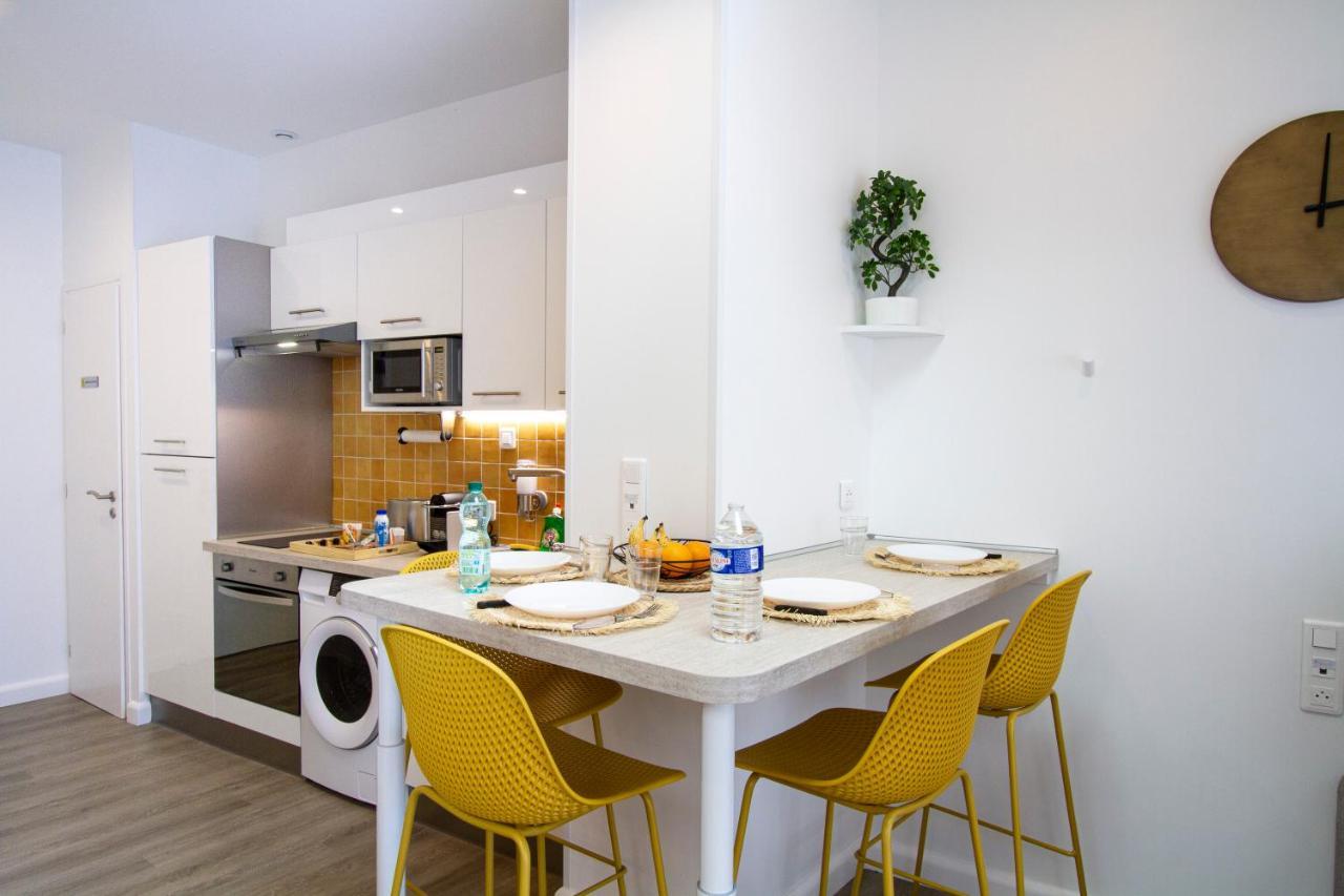 Soleil D'Ete - Netflix & Wifi - Balcon - Climatisation - Parking Gratuit - Check-In 24H24 - Emplacement Velos - Goodmarning Châlons-en-Champagne Exteriör bild