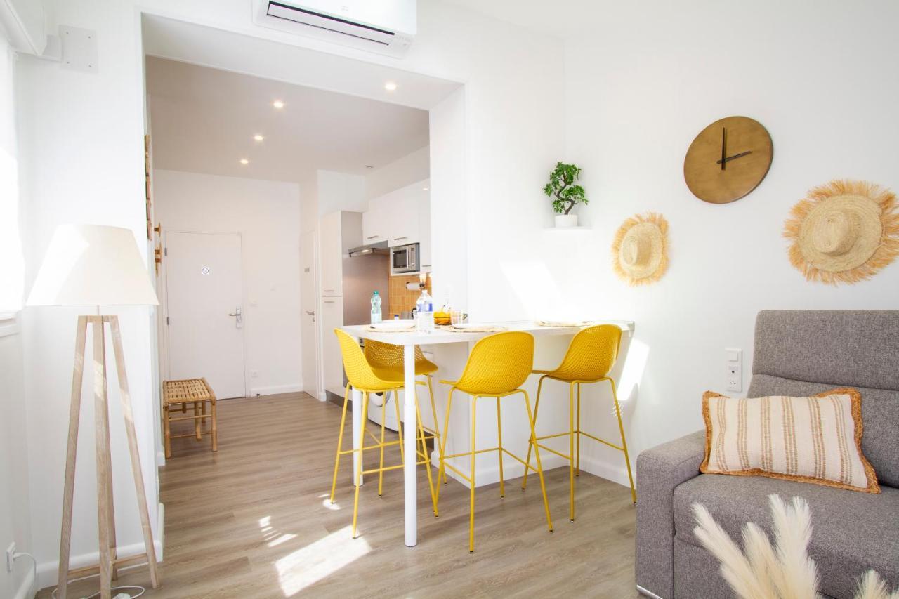 Soleil D'Ete - Netflix & Wifi - Balcon - Climatisation - Parking Gratuit - Check-In 24H24 - Emplacement Velos - Goodmarning Châlons-en-Champagne Exteriör bild